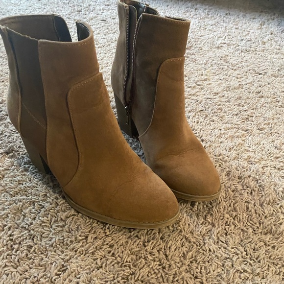 Booties - Picture 4 of 5